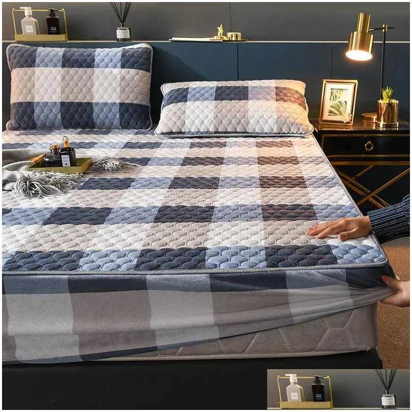 thicken warm velvet quilted mattress cover soft flannel king queen customized mattress protector cover not including pillowcase 201218