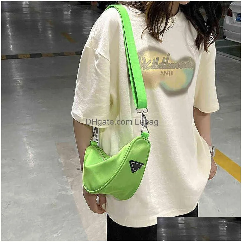 fashion bag leisure triangle messenger single shoulder chest sports style waist bag trend simple and versatile solid color