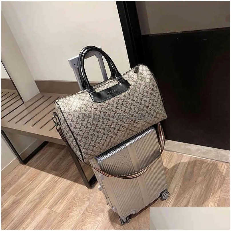 purses us wanghong travel boarding bag womens large capacity mens one shoulder handbag outlet online sales