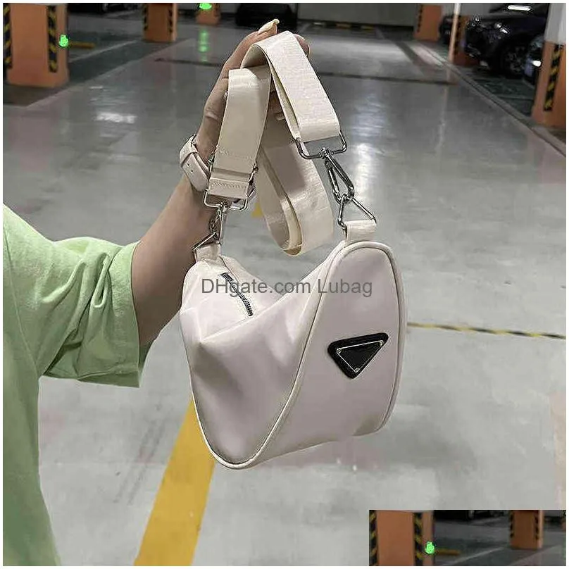 fashion bag leisure triangle messenger single shoulder chest sports style waist bag trend simple and versatile solid color