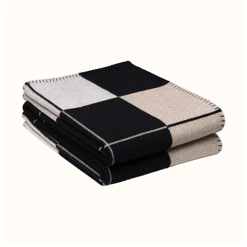 15 styles letter cashmere designer blanket soft wool scarf shawl portable warm plaid sofa bed fleece knitted throw 140x170cm