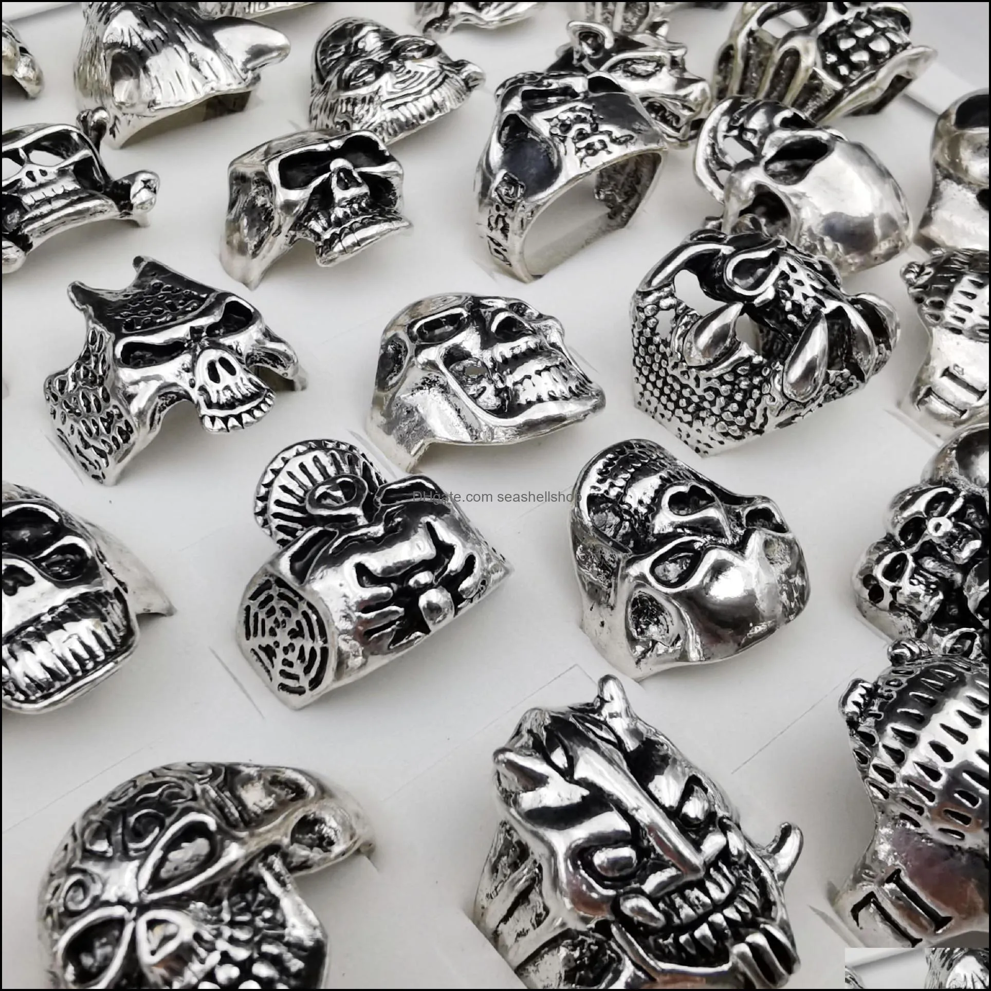 gothic skull carved big biker rings mens antisilver retro punk rings for mens fashion jewelry in bulk wholesale