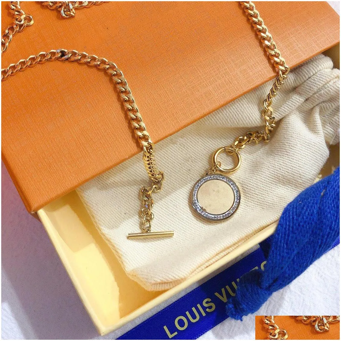 love necklace designer women pendants retro embellishment bronze charm chain pendant necklaces fashion brass jewelry