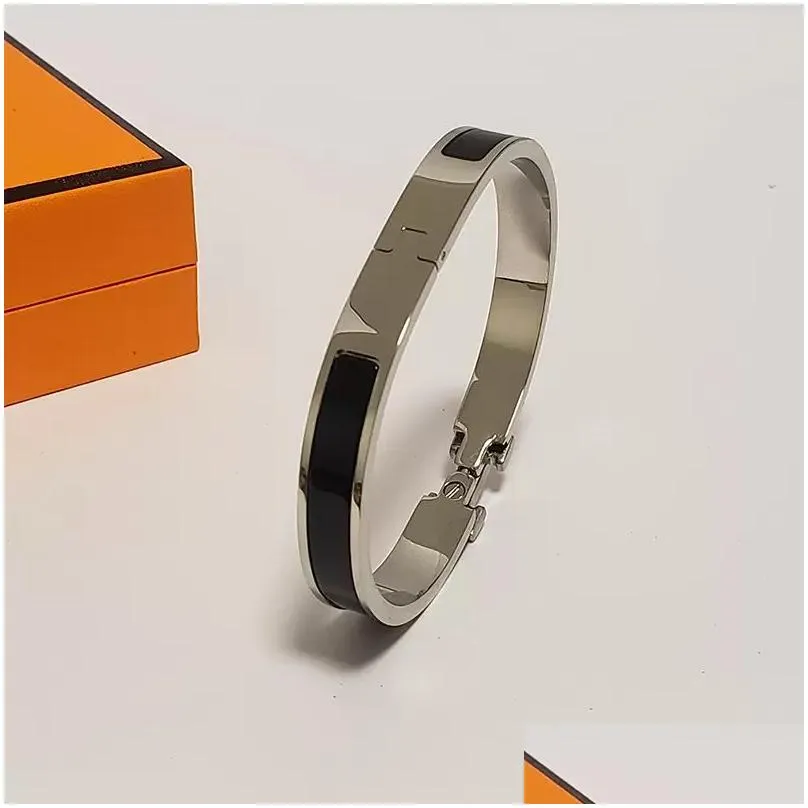 designer bracelet 8mm wide titanium steel jewelry gift size 17 for woman fashion jewelry bangles no box set