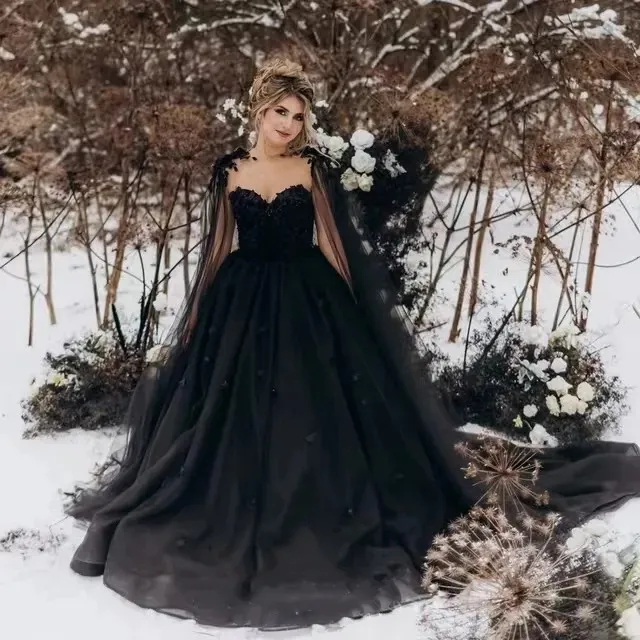 Maternity Gothic Black Ball Gown Wedding Dresses With Long Wraps Vintage Lace Appliqued Plus Size Vestidos De Novia Sexy Backless Bridal Reception Gowns CL1898