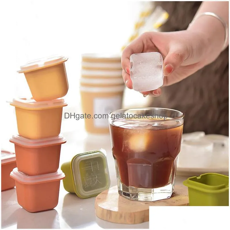 bar product creative ice maker with lid food grade household ice cube box icemaker