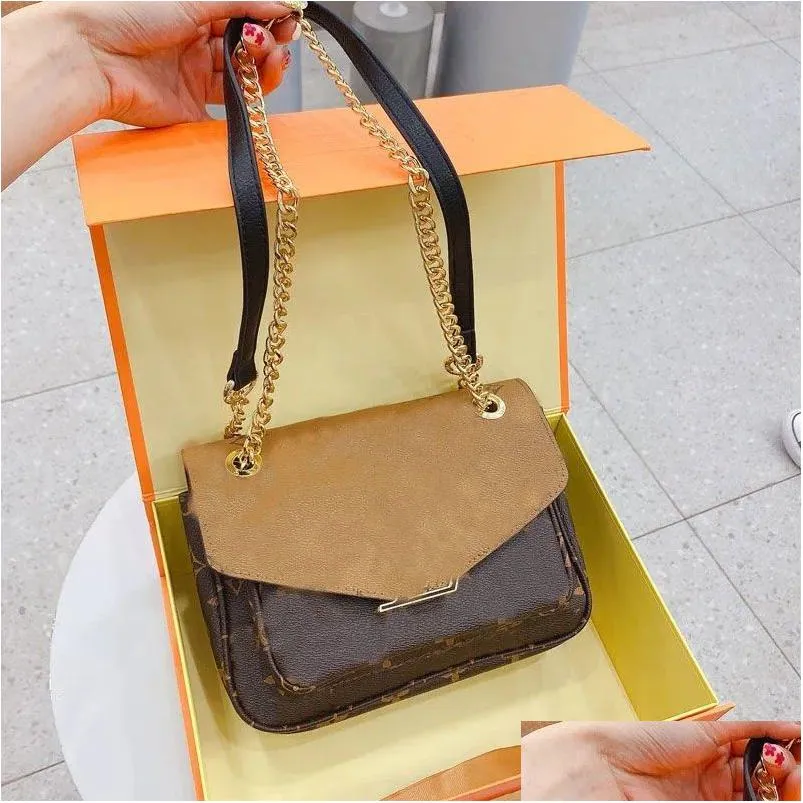 cross body 2022 luxury brand classical retro shackle contrast color shoulder messenger bags purse satchel handbag girl fashion trend bag