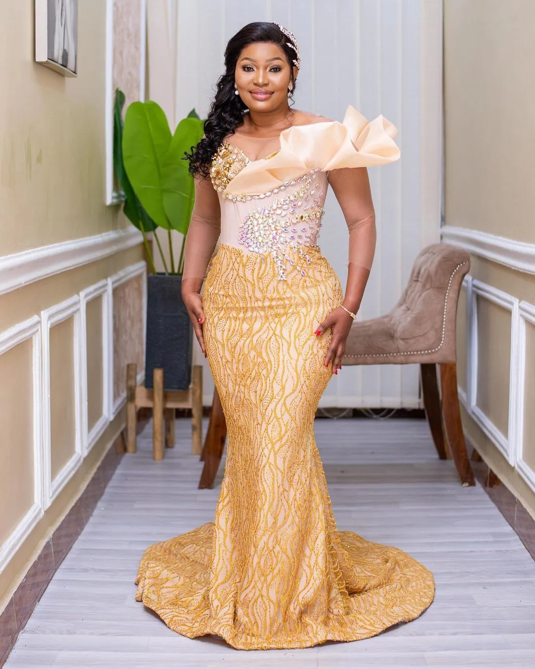 2023 Arabic Aso Ebi Gold Mermaid Prom Dresses Beaded Crystals Sexy Evening Formal Party Second Reception Birthday Engagement Gowns Dress ZJ255