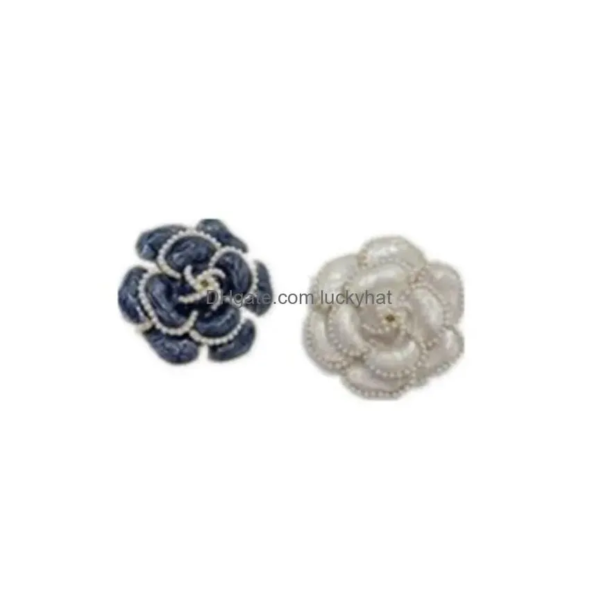 pins brooches camellia pearl for women elegant flower corsage fashion winter jewelry sweater coat luxurious accessories brooch