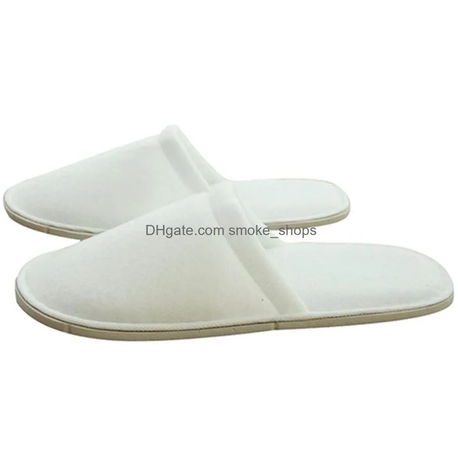 Disposable slippers online for guests