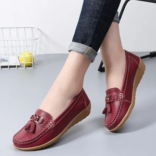 New Fashion Women Leather Casual Shoes Plus Size Flats Shoes Ladies Non Slip Single Shoes Soft Loafers EU35-43