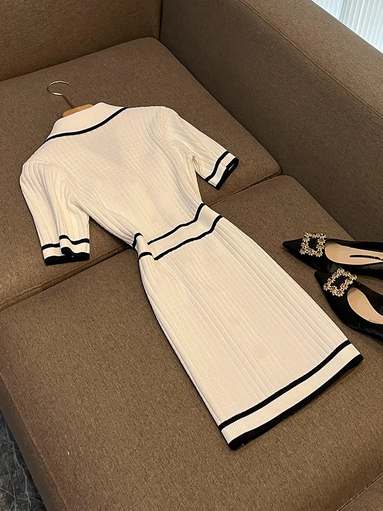 2024 Summer White / Black Contrast Color Panelled Knitted Dress Short Sleeve Notched-Lapel Buttons Single-Breasted Casual Dresses O3L011803