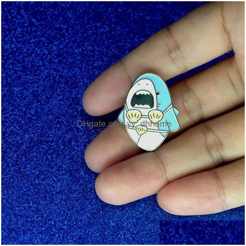 enamel  shark fish brooch lepal pins top shirts badge fashion jewelry christmas gift 370027