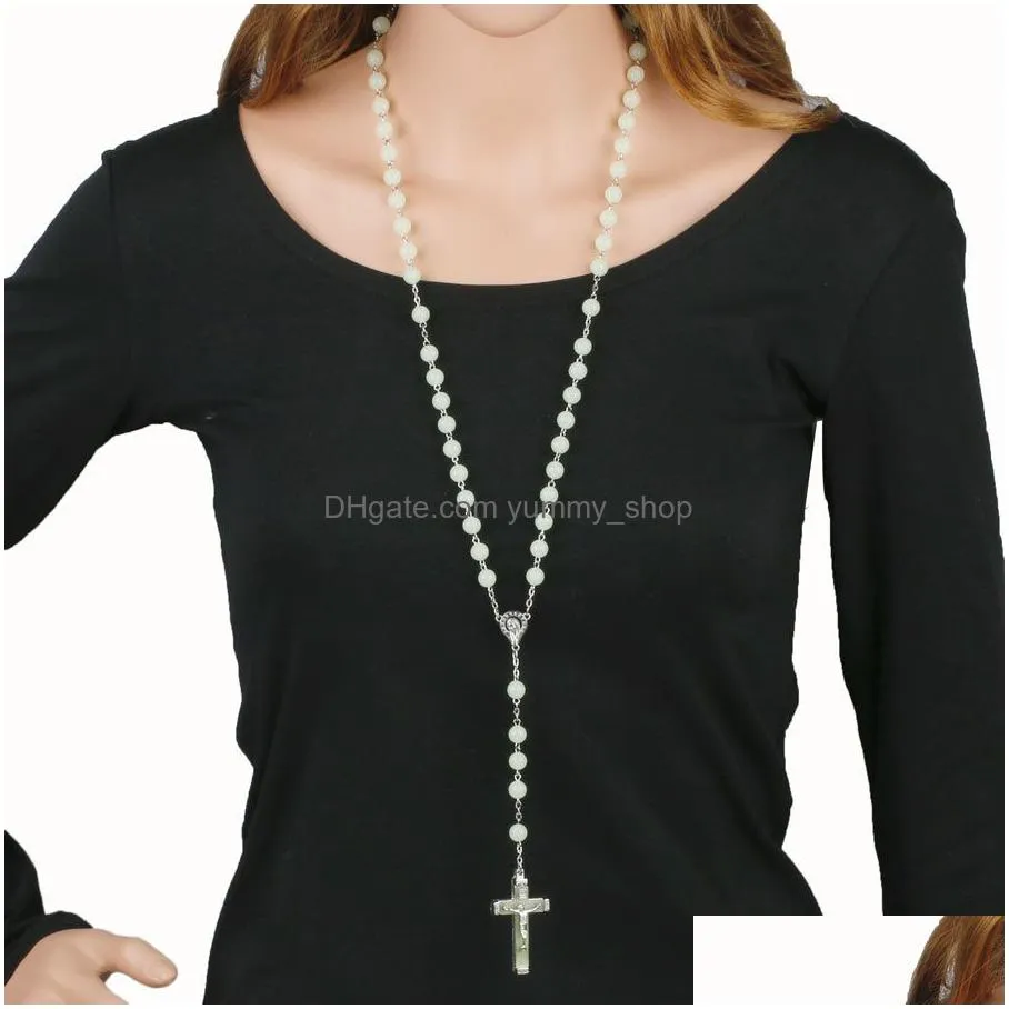 glow in the dark jesus crucifix cross pendant necklace night light fluorescence christ prayer beads necklaces for women girls fashion jewelry will and