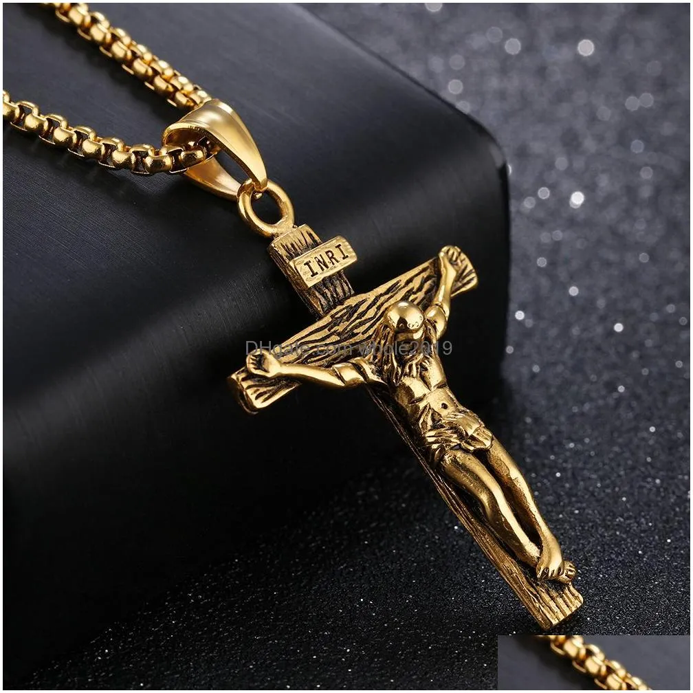 stainless steel religious pendant necklace jesus cross in gold/black gun plating for faithful men women