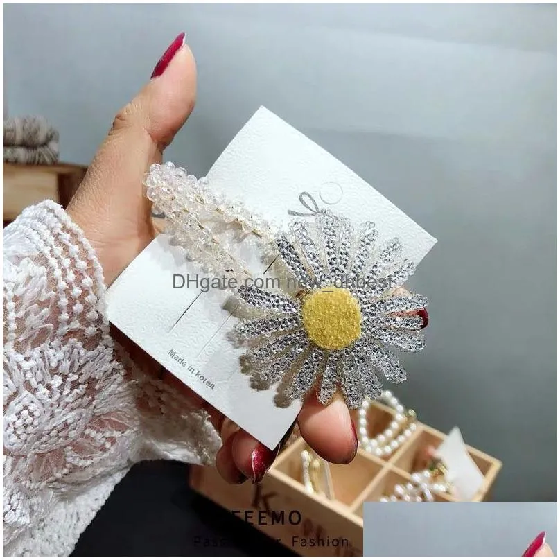 2020 korea small daisy hair clip for girls women water drop shape crystal geometric flower duckbill barrette hairpin hair accessories