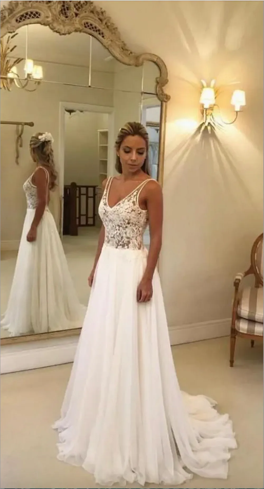 2023 Cheap Beach Wedding Dresses Lace Appliqued V Neck A Line Sexy Backless Boho Wedding Dress Sweep Train Custom Garden Bridal Gowns