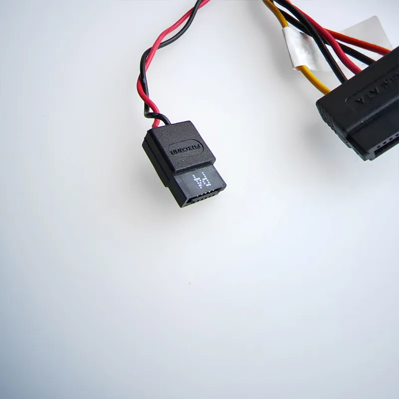 Câble Répartiteur Alimentation SATA 1 Mâle Vers 5 Femelles - 15 Broches Pour Disques Durs SSD