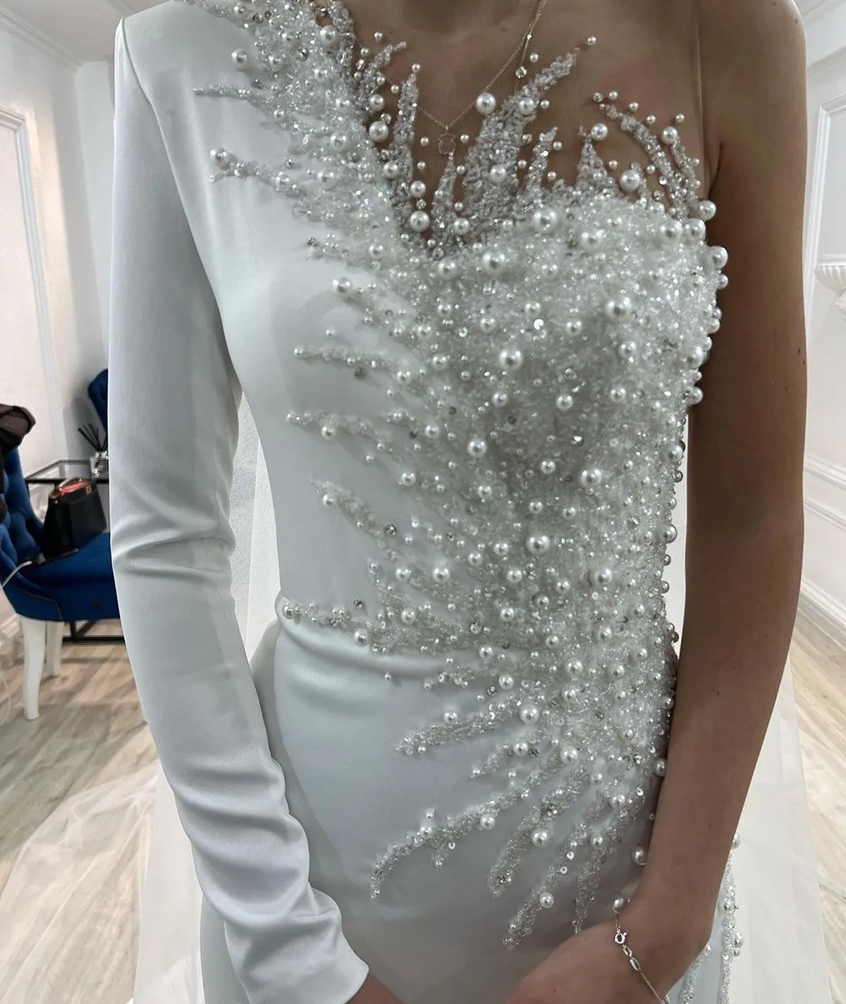 Glamorous Mermaid Wedding Dresses Jewel Art Designer Pearls Satin Applicants Backless Court Gown Custom Custom Made Plus Size Bridal Gown Vestidos De Novia