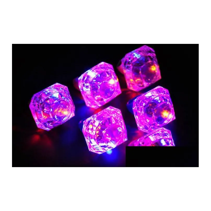 glowygems huge led ring - flashing diamond shape for party favors birthdays weddings more