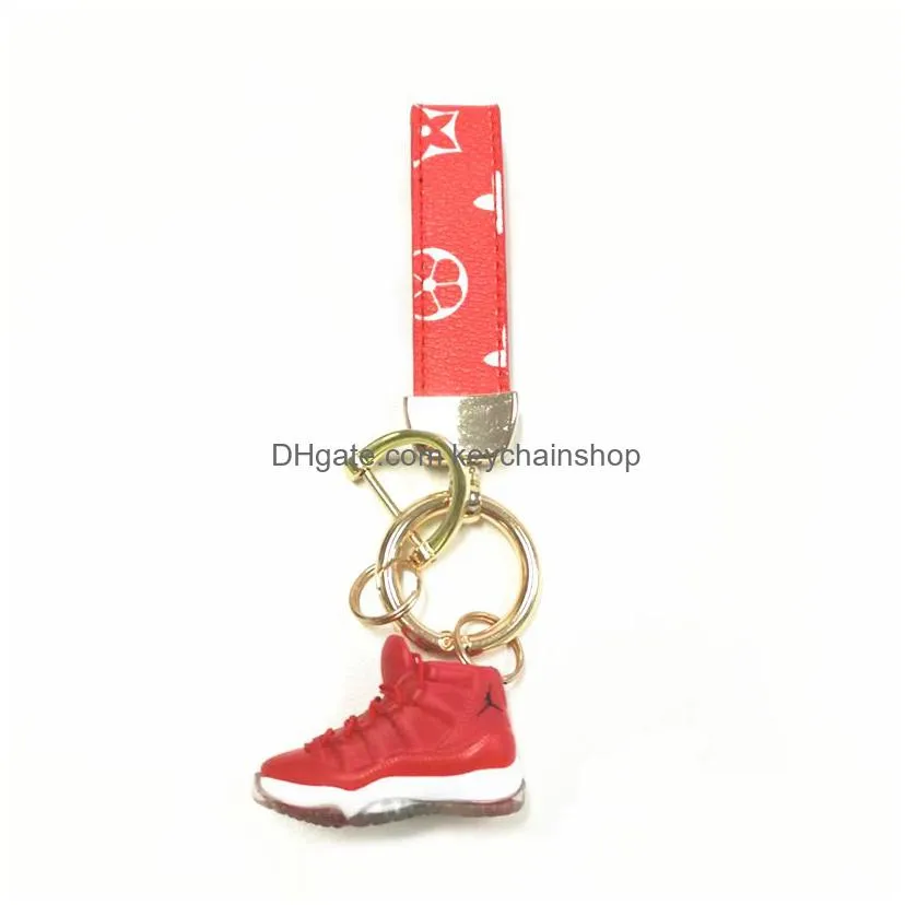 11 colors designer keychain lanyards fashion small shoes keychains exquisite mini car keychain uni top quality bag pendant black brown multiple