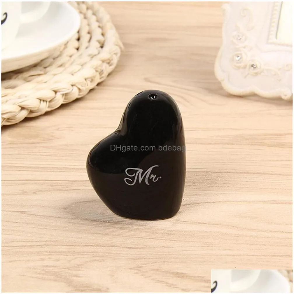 festive heart shaped wedding favor gifts heart shaped mr. ms. salt pepper shaker 2pcs/1set kd1