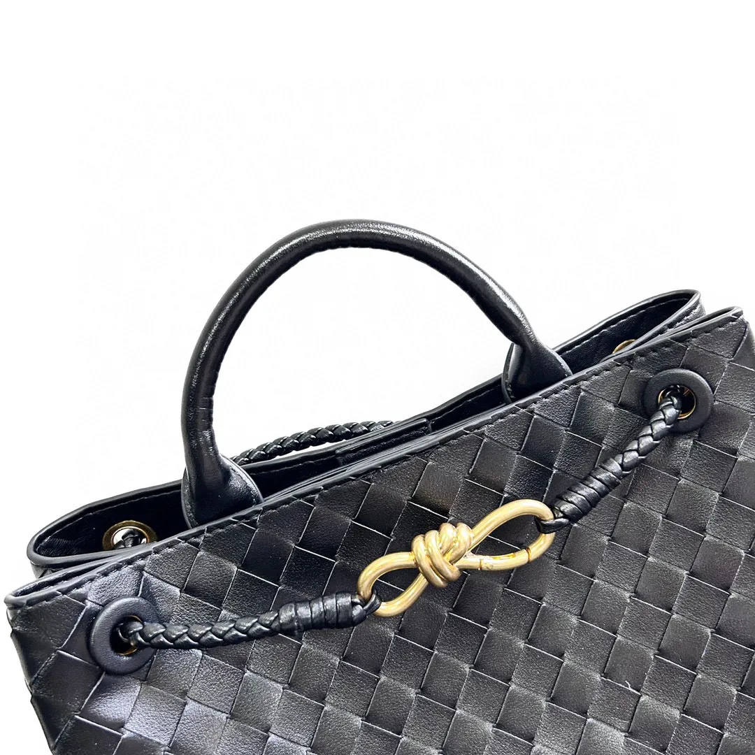 Real Leather Totes Designer B Buckle Andiamo Handmade Knitting Handbags Shopping Shoulder Bags Women Purse Handle Large Evening Luxurys Cosmetics Woven Wallet