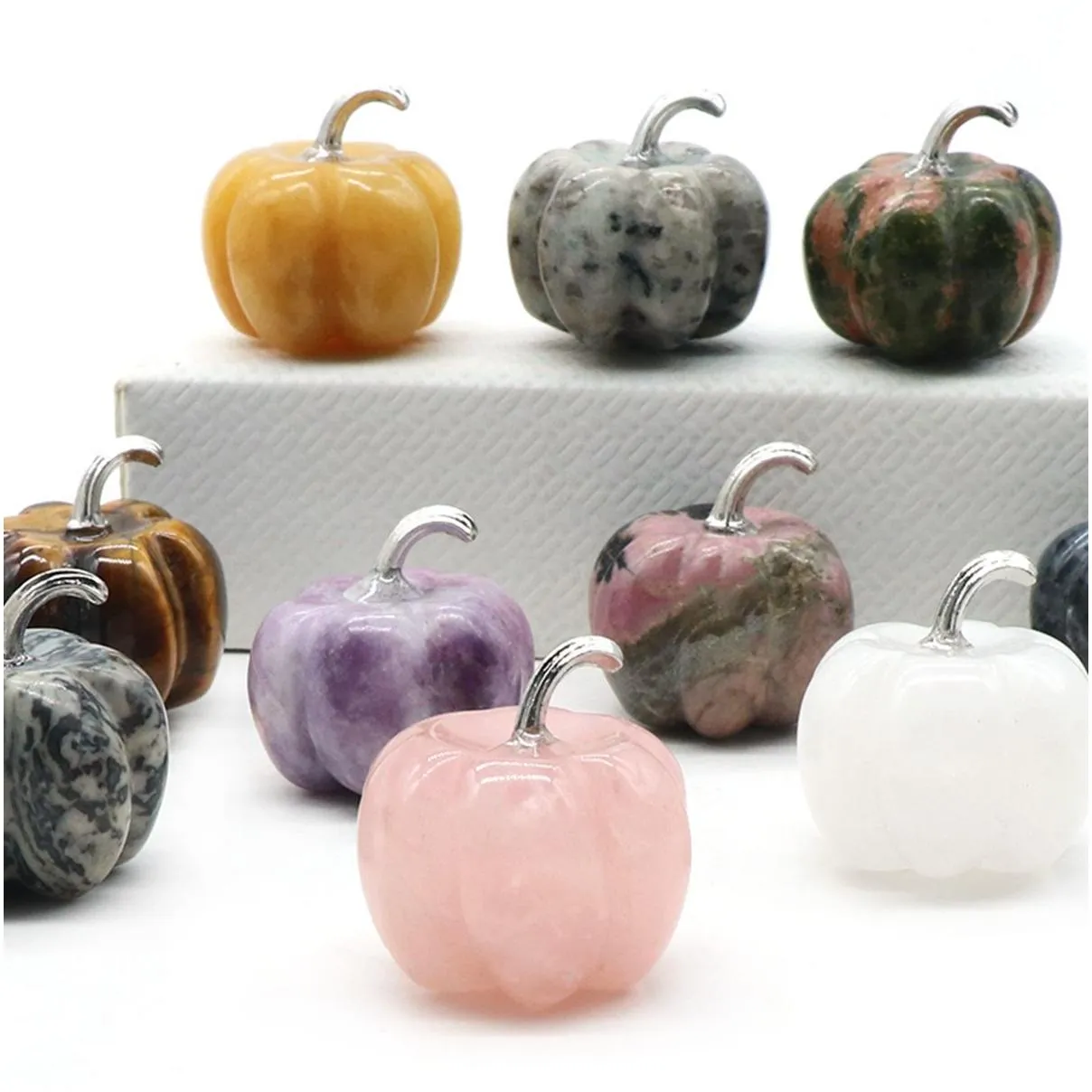 30mm Healing Pumpkin Stones Natural Crystal Hand Made Carving Pumpkin Shape Stone For Christmas Gifts