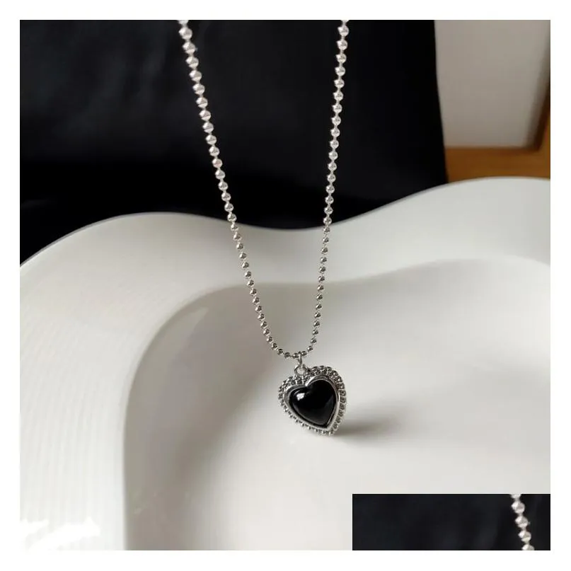 modern jewelry heart pendant necklaces 2021 new design vintage temperament chain necklace for women gifts