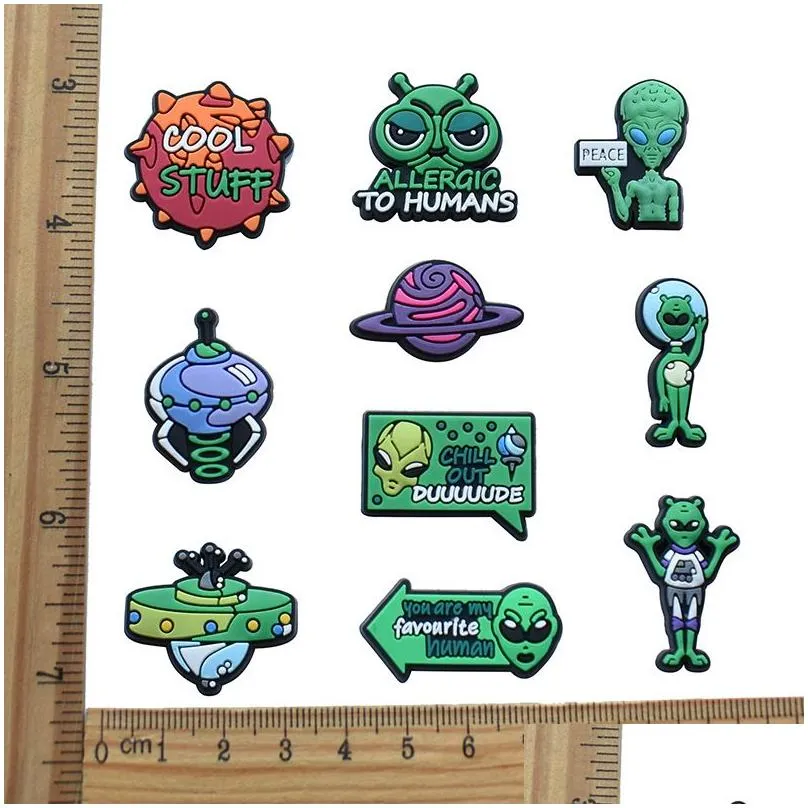 Wholesale Alien Shoe Charms Decoration Buckle Jibbitz for clog Charms Clog Pins