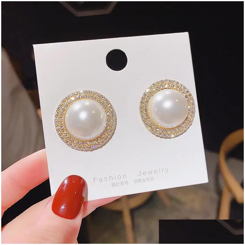 Clip on statement earrings 2025