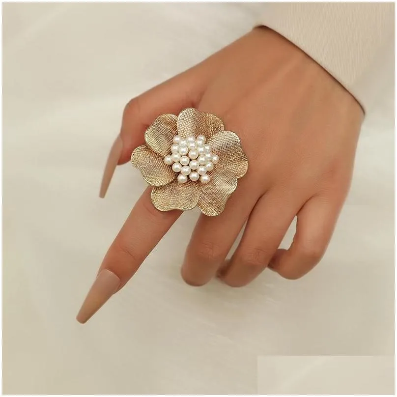 wedding rings luxury pearl big flowers joint for women kpop vintage gold metal adjustable ring bridal party jewelry anillos