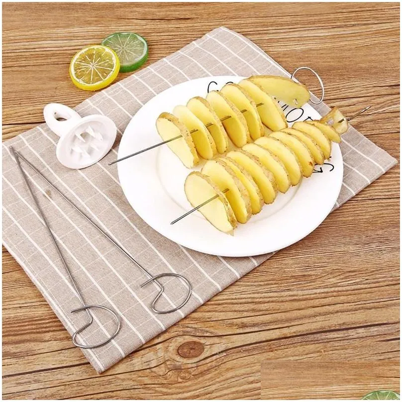 Bbq Tools & Accessories Tools 1Set Rotating Cyclone Potato Slicer Household Spiral Slicing Knife Skewer Hand-Cranked Cutter Diy String Dhose