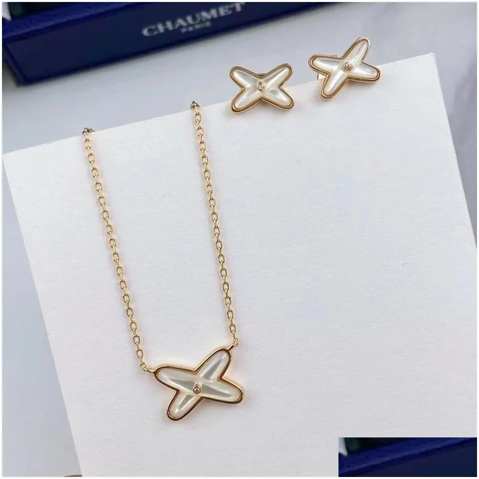 Pendant Necklaces Fashion White Fritillaria Cross X-Shaped Pendant Necklace For Women 18K Rose Gold Lock Bone Gift Jewelry Necklaces P Dh2Yx