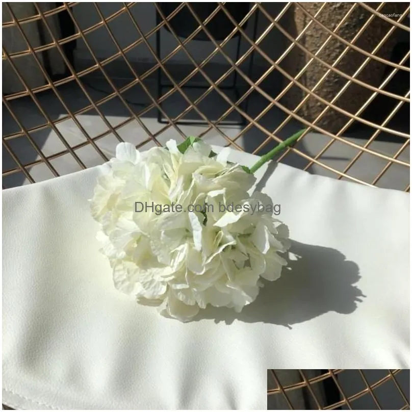 Decorative Flowers 34Cm Height Silk Flower Hydrangea Artificial Bouquet For Home Wedding Decoration Indoor Marriage Party Supply Dhinc