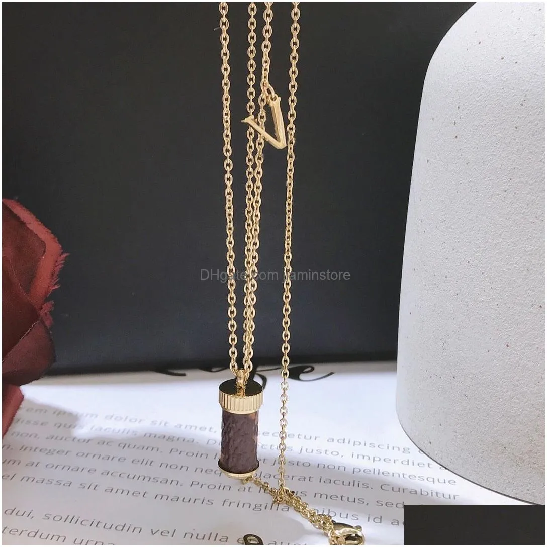 Pendant Necklaces Classic Per Bottle Pendant Necklace Luxury Jewelry Accessories Seasonal Fashion Designer Style Delicate Elegant Good Dhdza