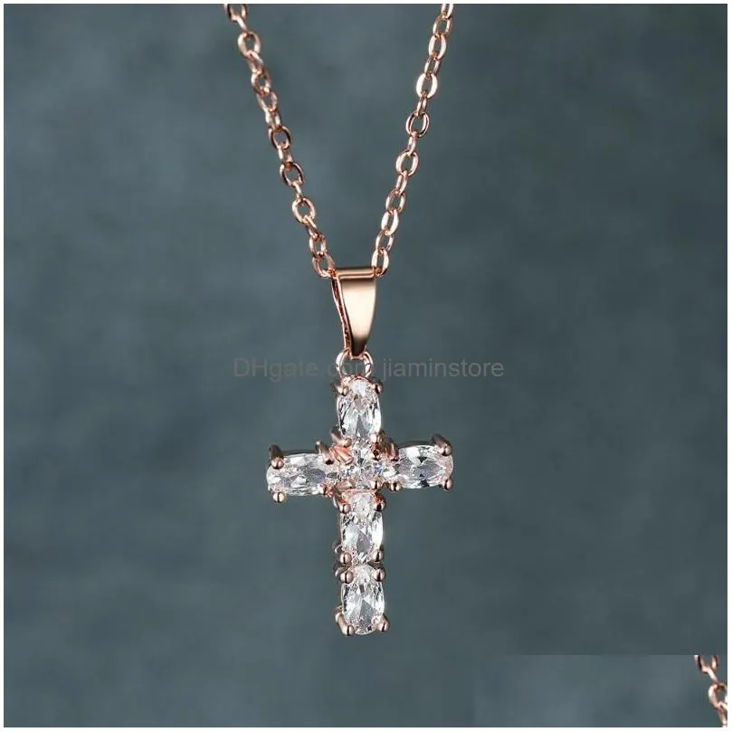 Pendant Necklaces Pendant Necklaces One Piece Jesus Cross Necklace For Women Luxury Crystal Rose Gold Sier Color Chains Wedding Jewelr Dhvkg