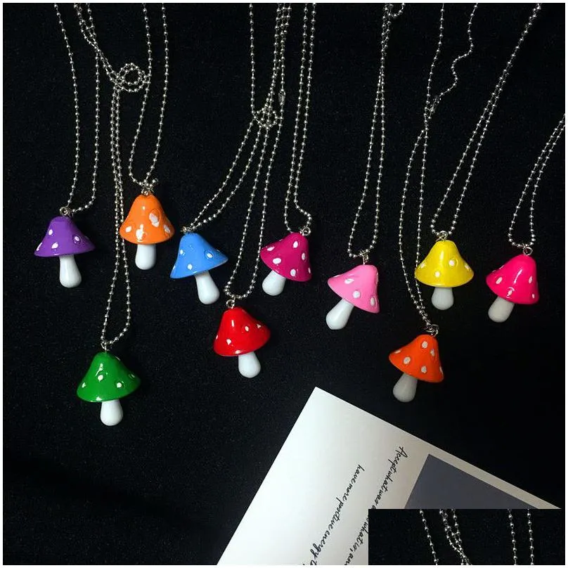 Pendant Necklaces New Fashion Cartoon Color Mushroom Pearl Bunny Necklace Personality Cute Resin Pendant Girl Daily Charm Jewelry Gift Dhuvt