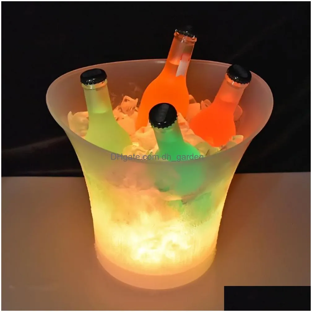 Ice Buckets And Coolers Ice Buckets And Coolers 5L 6 Colors Led Light Up Champagne Beer Holder Bars Nightclubs Night Party W Dhgarden Dhixm