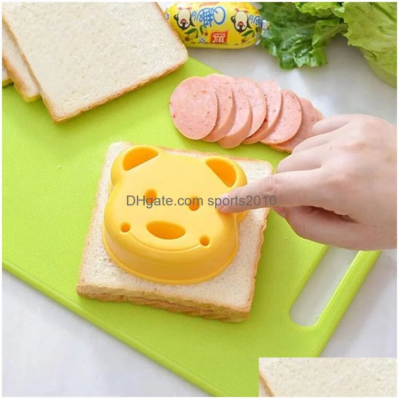 baking moulds sand cutter mini cartoon bear squirrel sea dog bread knife sealer for kids bento lunch mold 230923