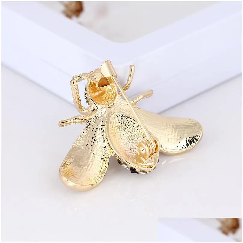 korean version diamond pearl brooches for women three-dimensional alloy insect bee brooch female suit dress clothing pin accessories