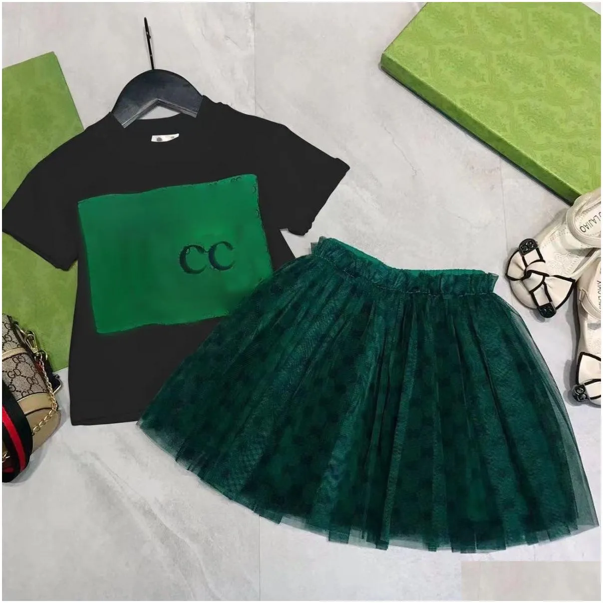 Clothing Sets Luxury Designer Kids T-Shirt Veil Skirt Fashion British Brand Summer Childrens Treasures And Girls Cotton Two-Piece Hood Dh5Lz