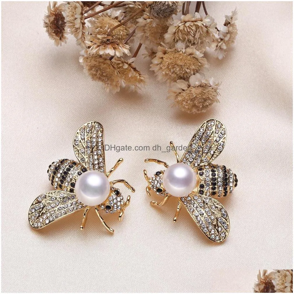 wholesale fashion luxury pearls brooch mount bling bling daisy bee rhinestone flower brooch golden shipping