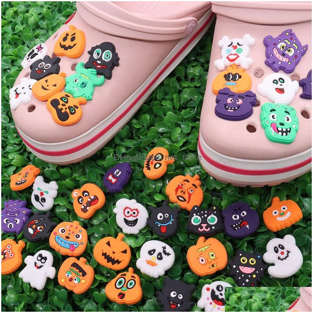 wholesale 100pcs pvc halloween pumpkin monsters garden shoe charms children buckle decorations for bracelet button clog