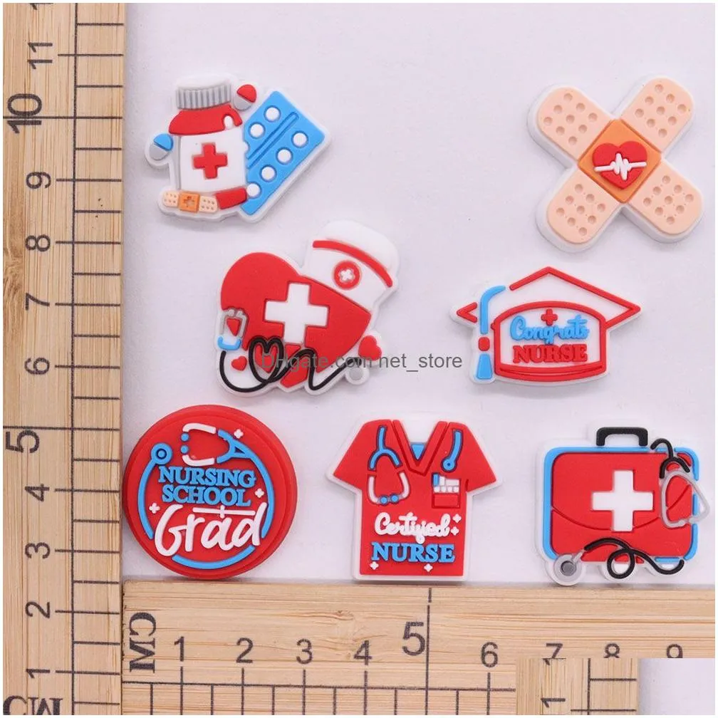 wholesale 100pcs pvc nursing school stethoscope first aid kit band-aids garden shoe charms children buckle decorations for bracelet button