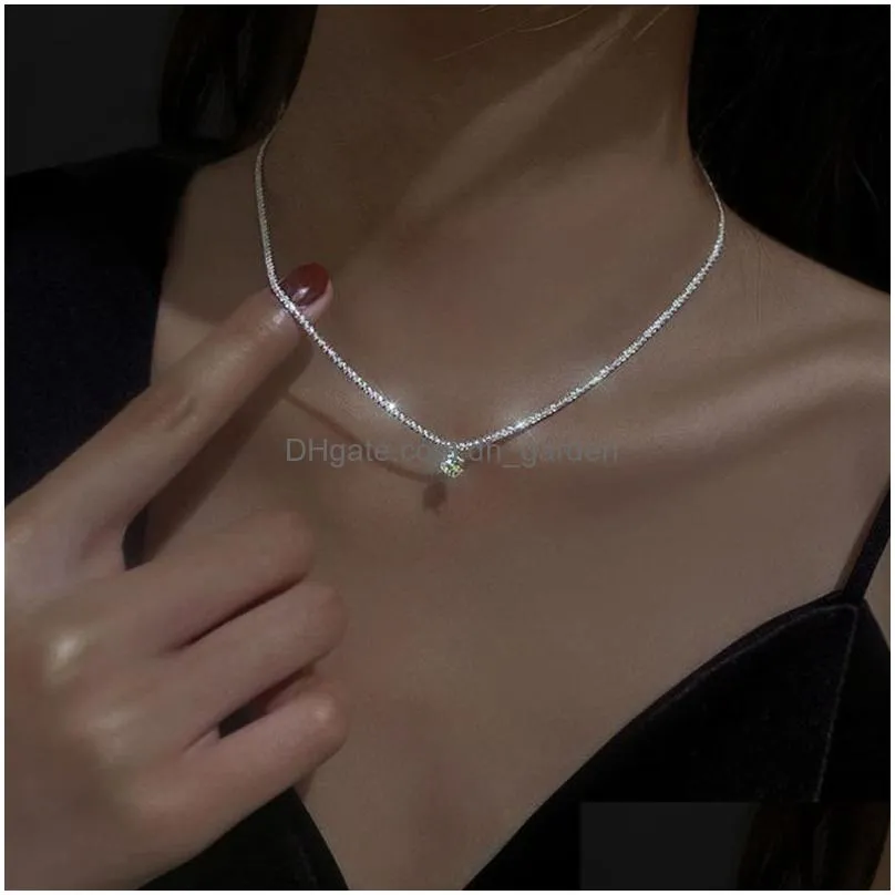 Sparkling Clavicle Chain Choker Necklace Green Diamond Gypsophila Pendant Necklace for Women