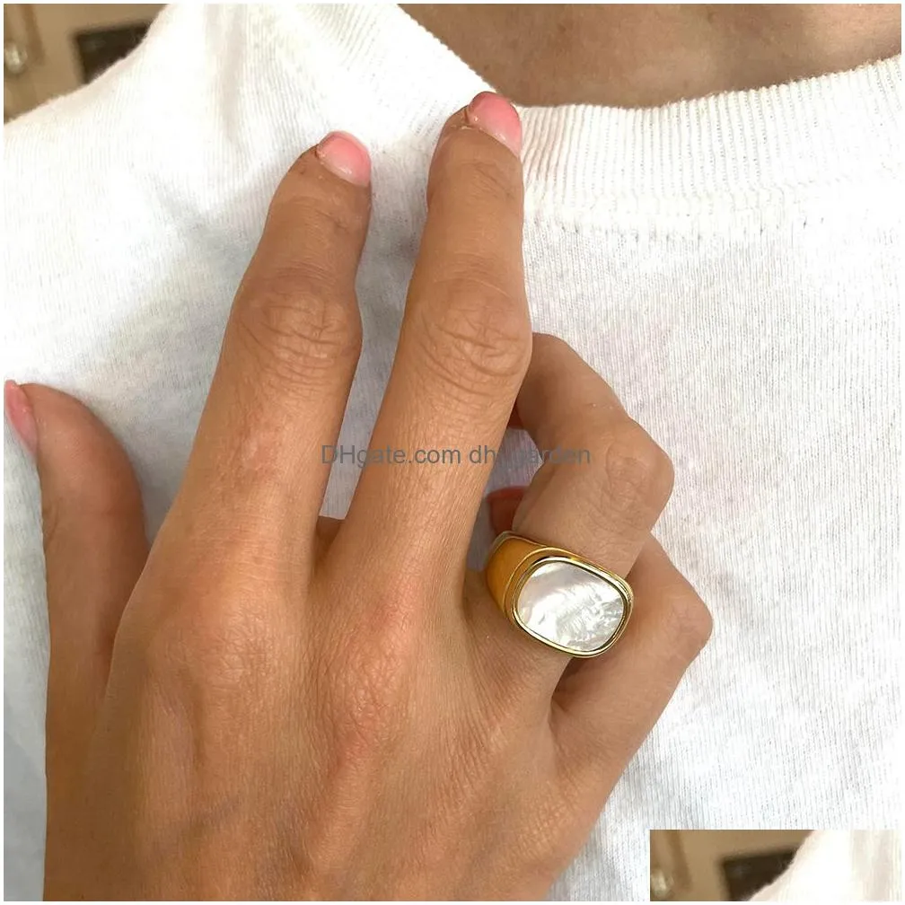 Vintage Chunky Square Shell Rings for Women White Gold Color Ladies Large Ring Party Jewelry Accessories Gift Outlet