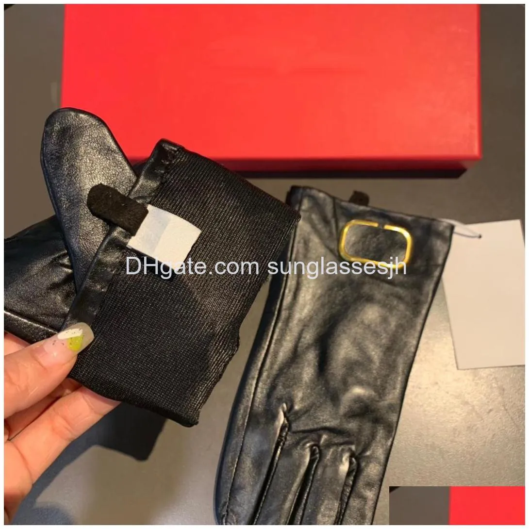 classic metal letter designer gloves women leather gloves winter warm sheepskin mittens touch screen gloves