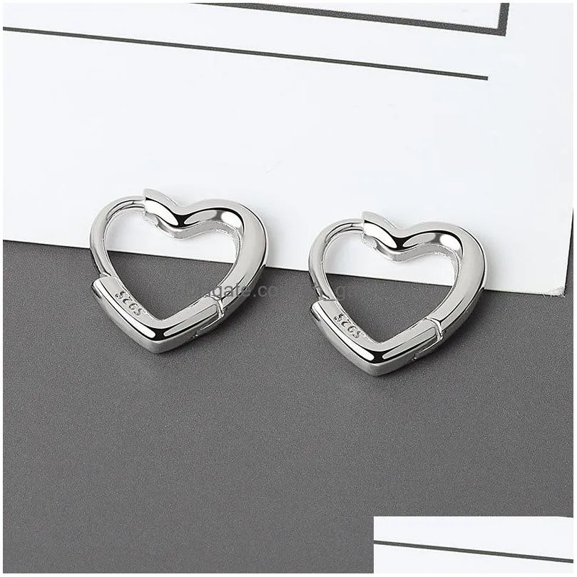 Simple Cute Sweet Heart Buckle Hoop Earrings Fashion for Women Heart-shaped Circle Piercing Earring Jewelry S-E1312