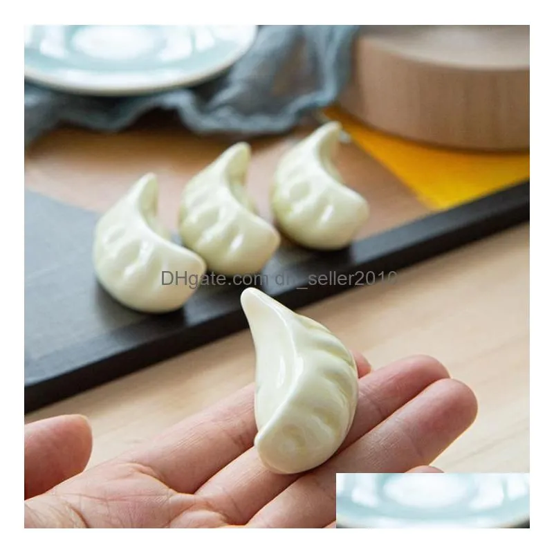 100pcs Ceramic Crafts Chopstick Rest Shelf Support Household Kitchen Tableware Simulation Dumplings Chopsticks Holder Stand SN4023